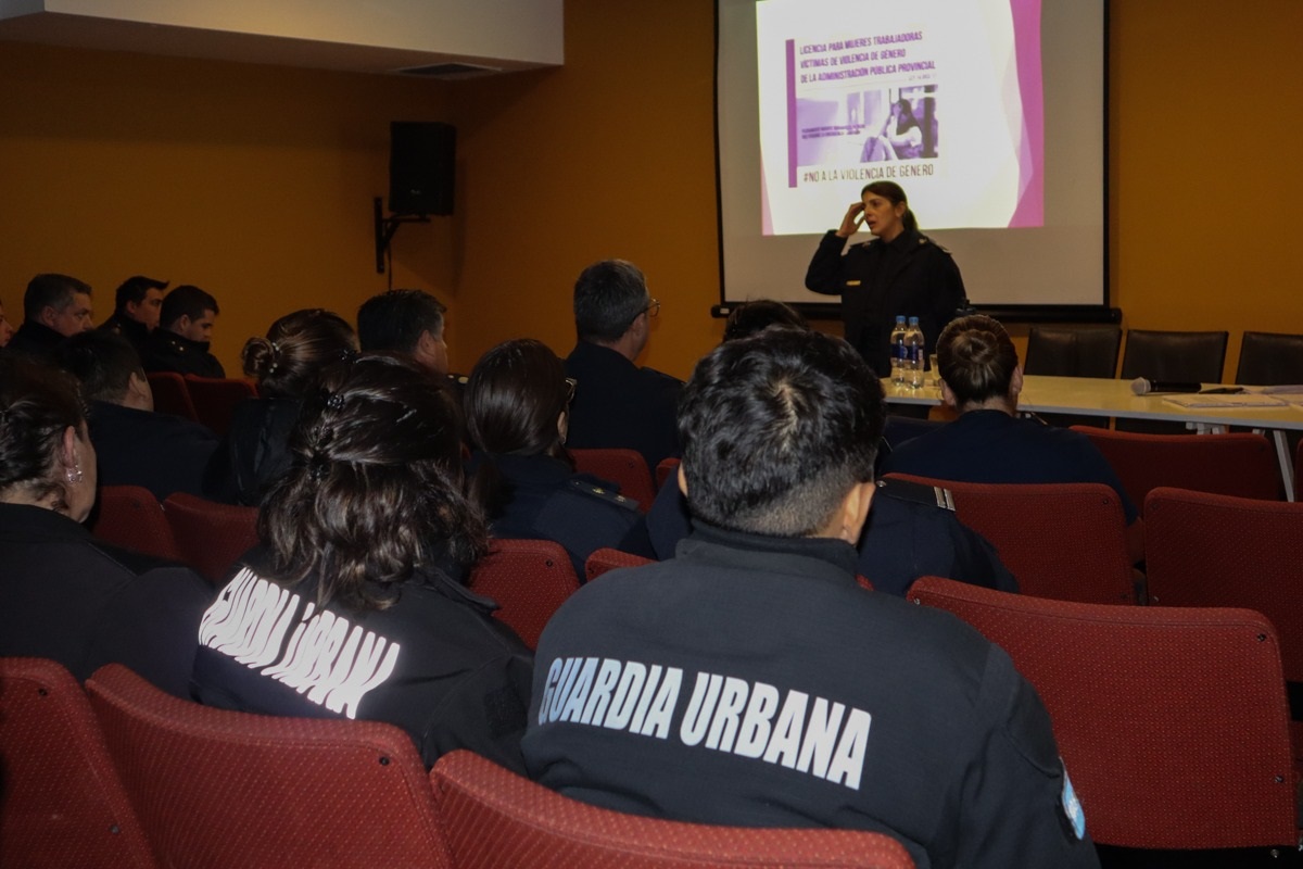 Se realizó una capacitación sobre violencia familiar y de género para ...